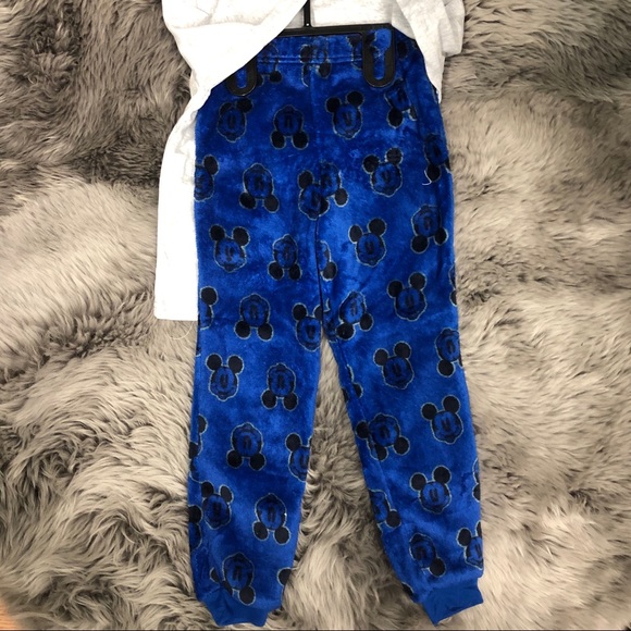 Disney Junior | Boy's Mickey Mouse 2 Piece PJ Set | | Various Sizes - Picture 4 of 4